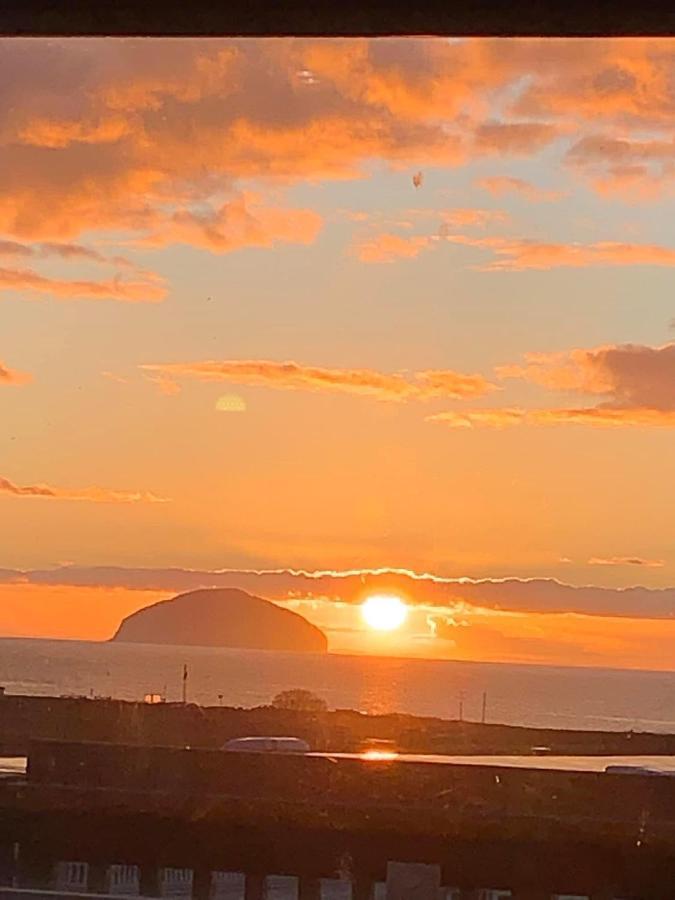 Turnberry Caravan Holiday Park Bagian luar foto